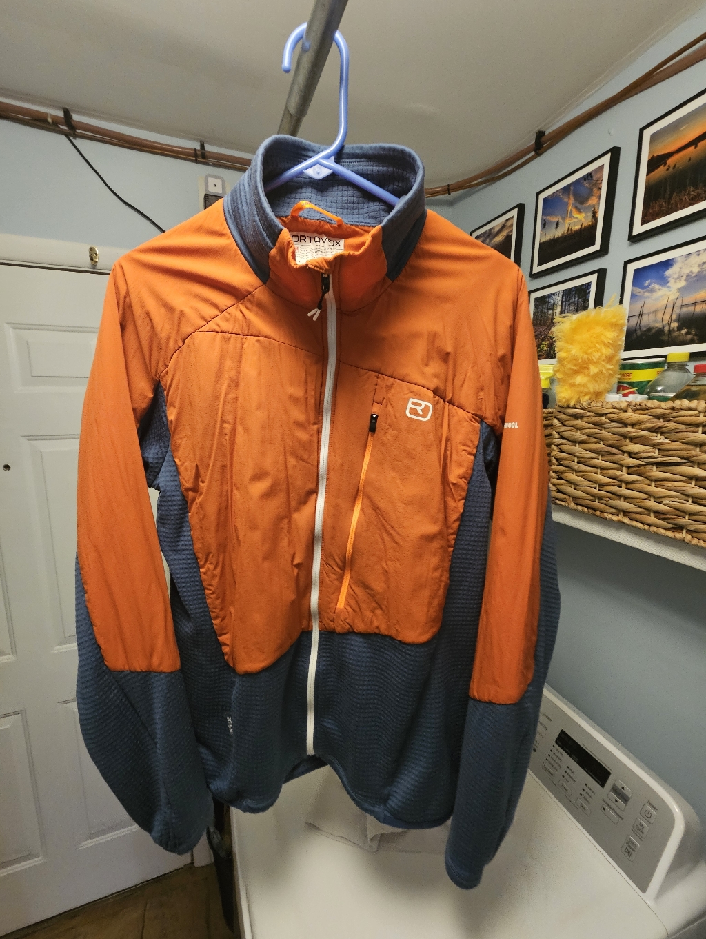 Men’s Two-Tone Redorange & Slateblue Ortovox Jacket - Mens Large.